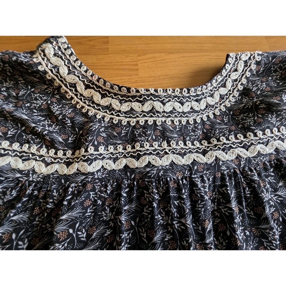 By Together Womens Black Floral Embroidered Babydoll Top Boho Flutter Sleeve S - Picture 10 of 10